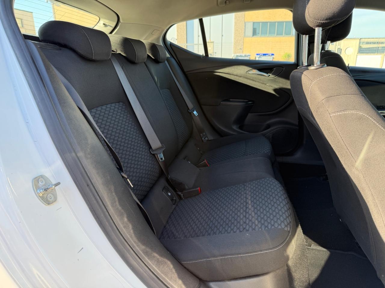 Opel Astra 1.6 CDTi 136CV 12M GARANZIA