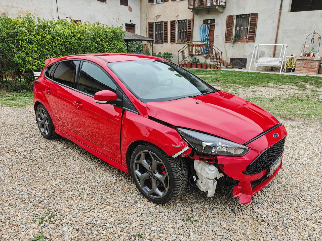 Ford Focus 2.0 EcoBoost 250 CV ST3