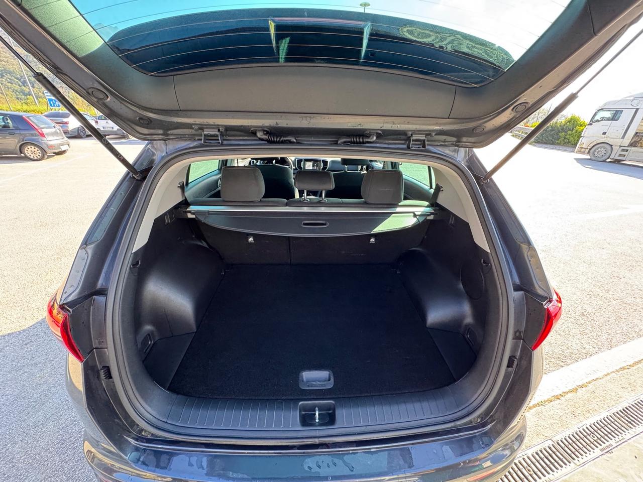 Kia Sportage 1.7 CRDI 2WD Style, Led, Camera, Navi