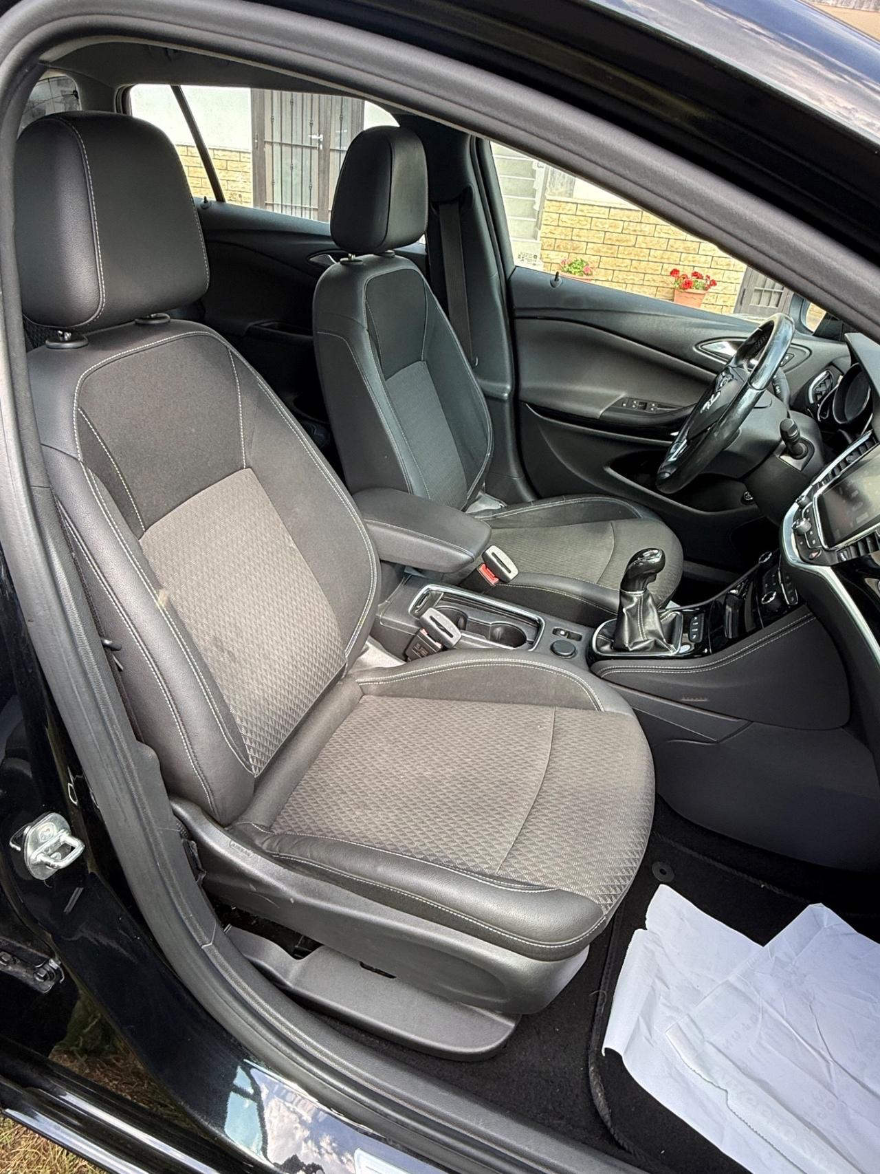 Opel Astra 1.6 BiTurbo CDTi Start&Stop Sports Tourer Innovation