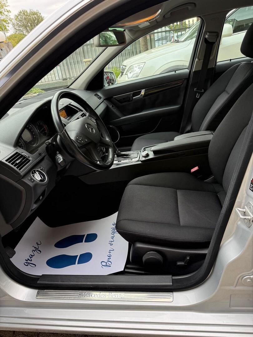Mercedes-benz C 220 CDI BlueEFFICIENCY Avantgarde