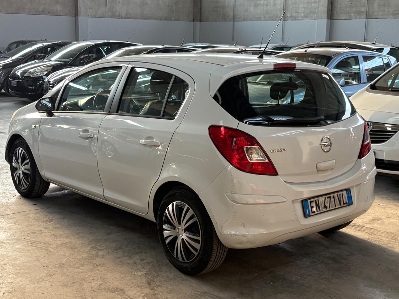 Opel Corsa 1.2 85CV 5 porte GPL-TECH Edition