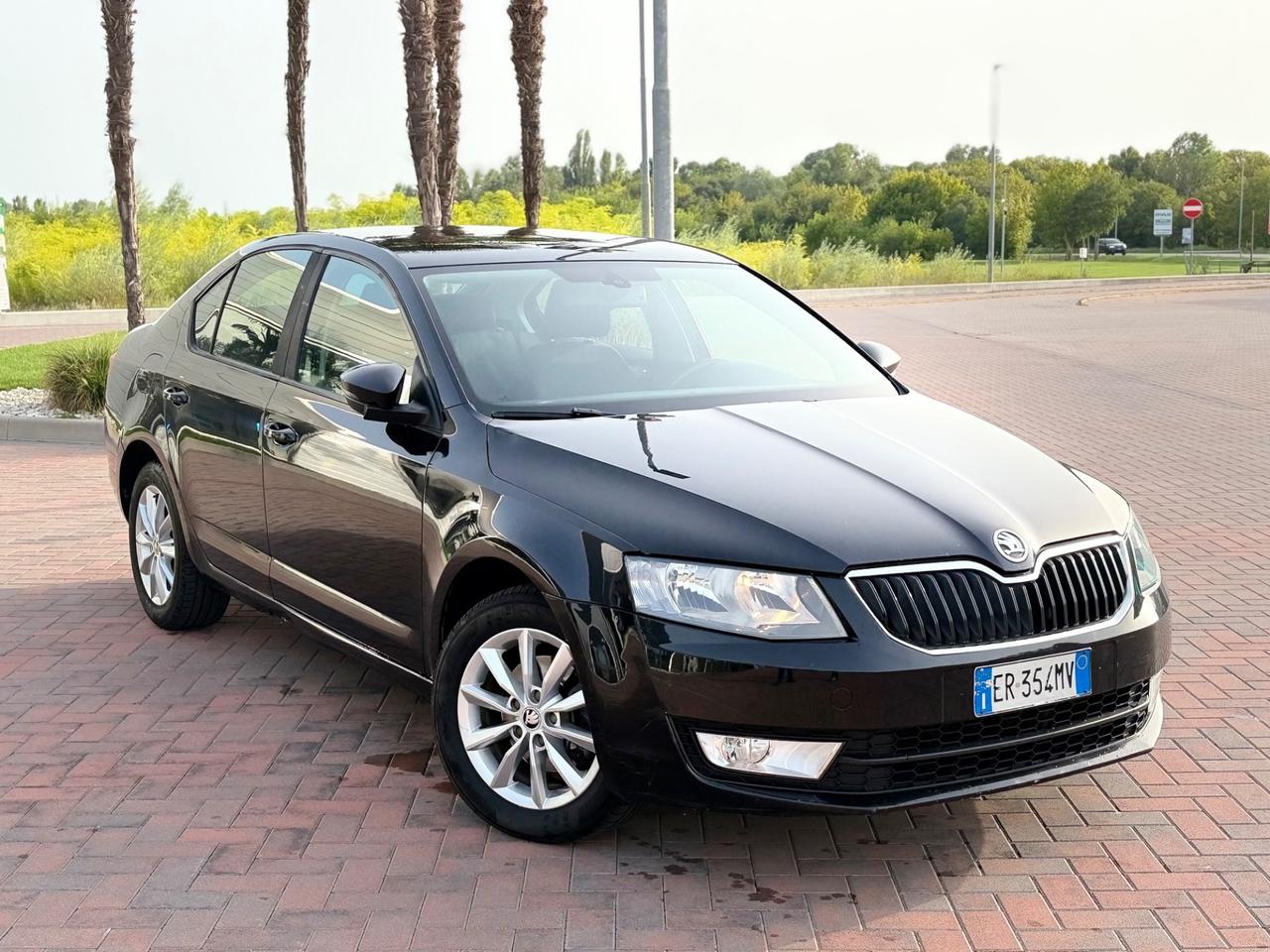Skoda Octavia 1.6 TDI 2013 Elegance BERLINA