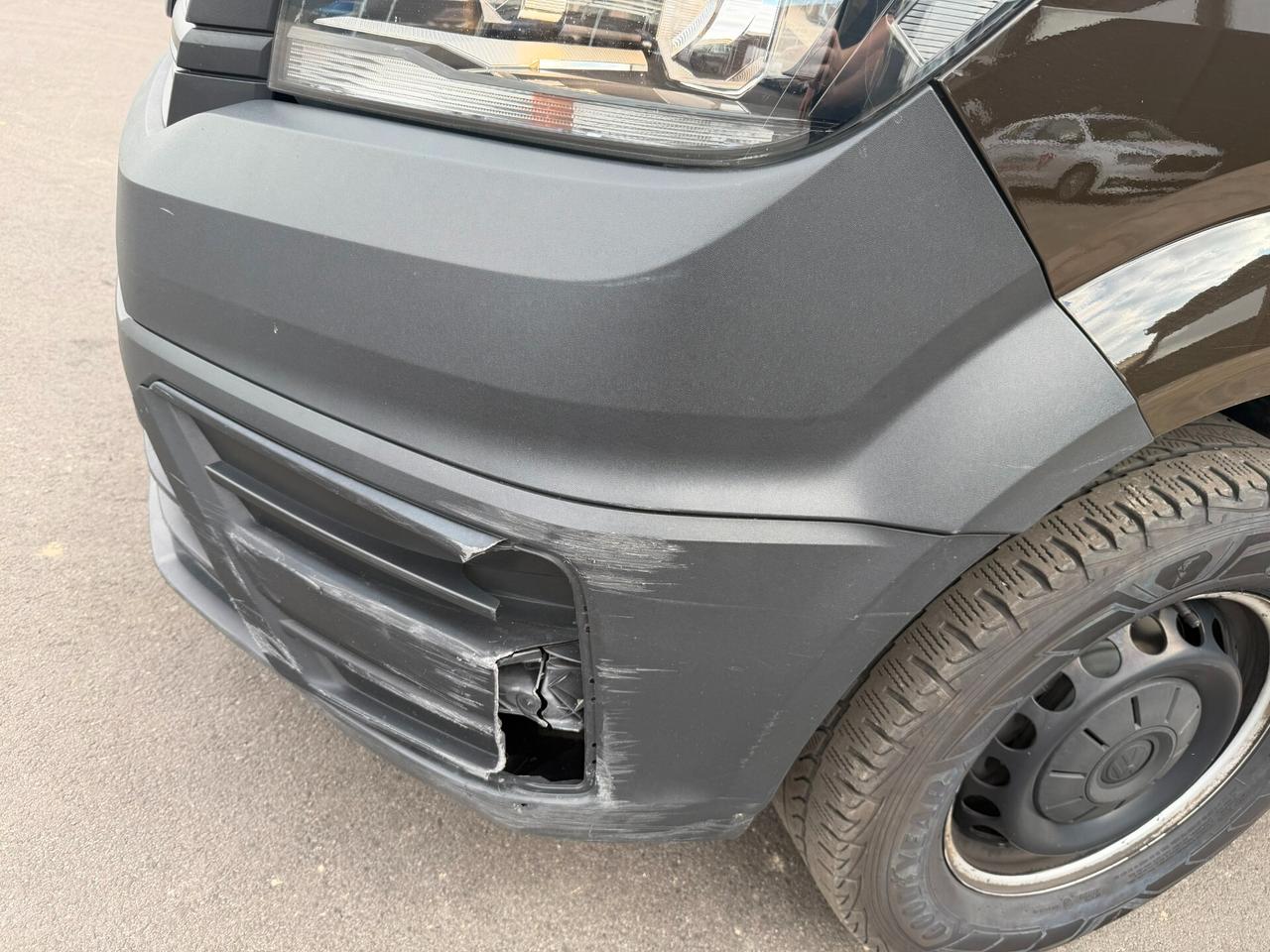 Volkswagen Crafter 2.0 tdi 140 cv ! CARROZZERIA DA RIPRISTINARE !