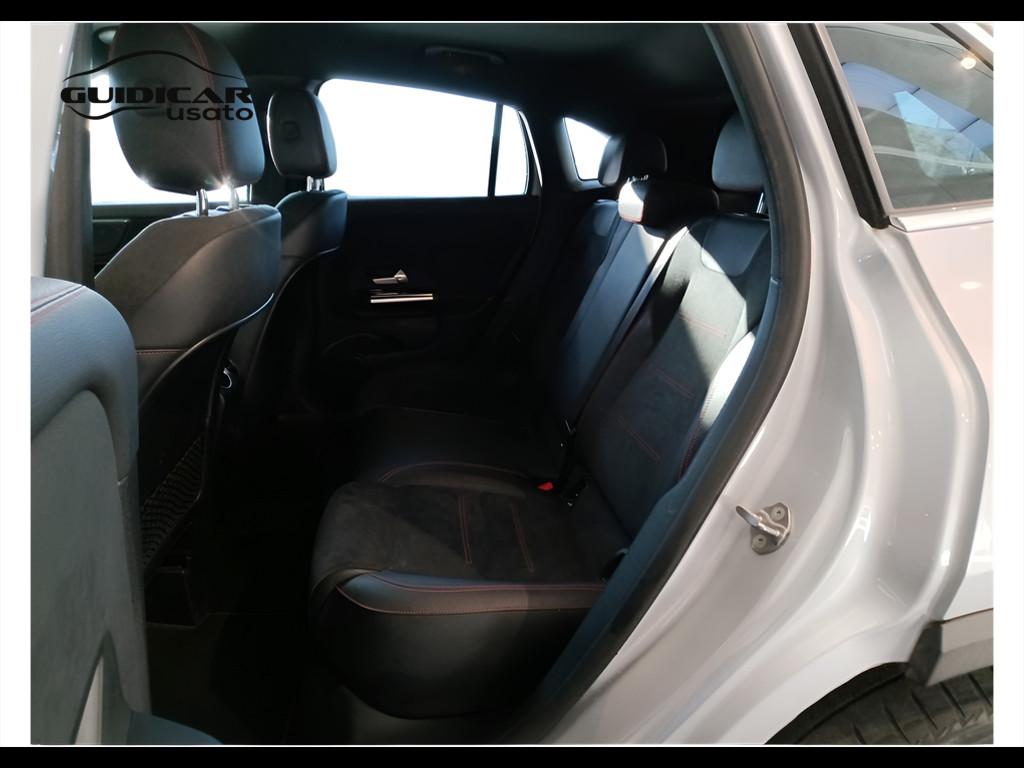 Mercedes-Benz GLA-H247 2020 - GLA 180 d Premium auto