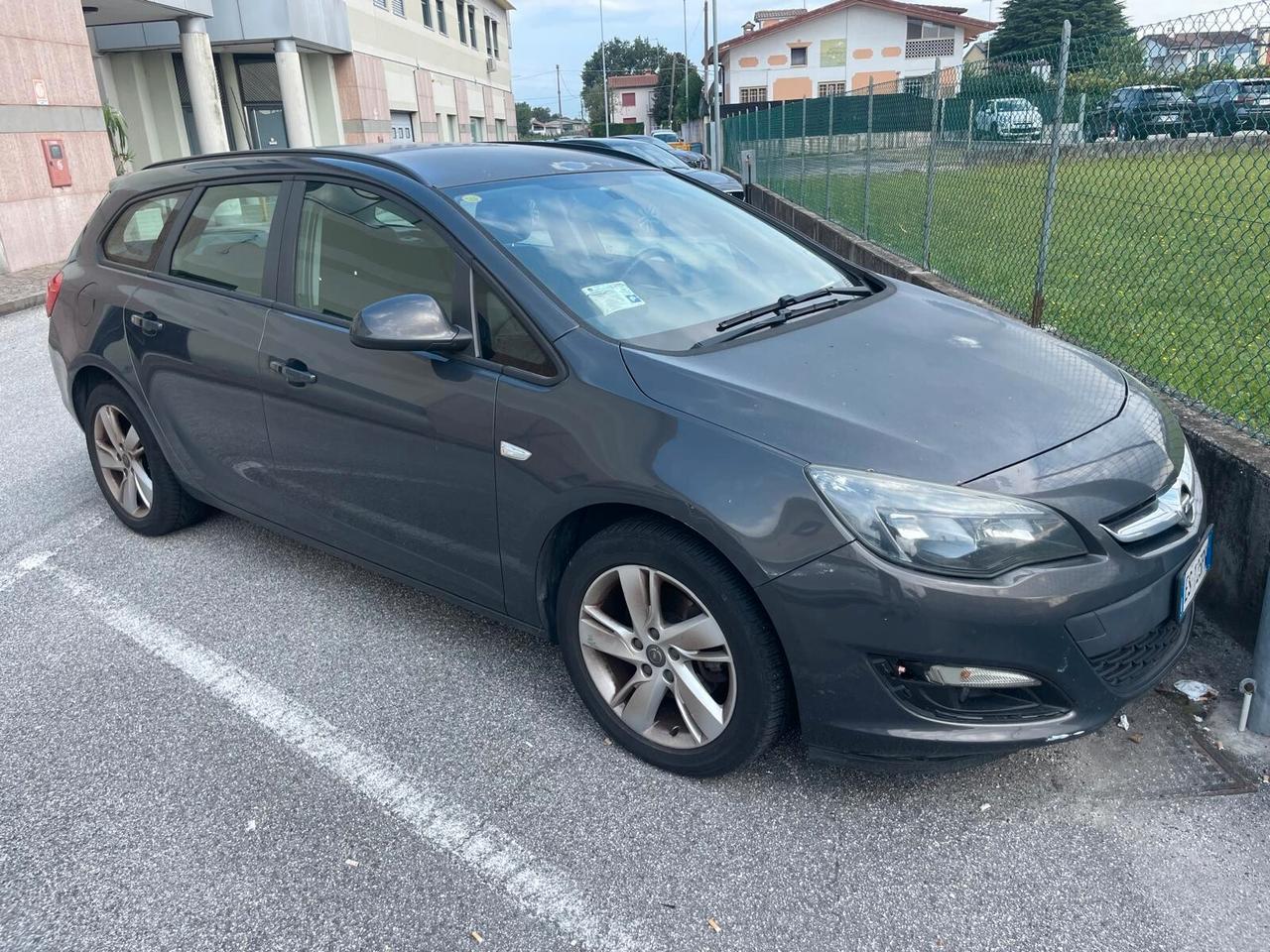 Opel Astra 1.7 CDTI 110CV Sports Tourer Elective