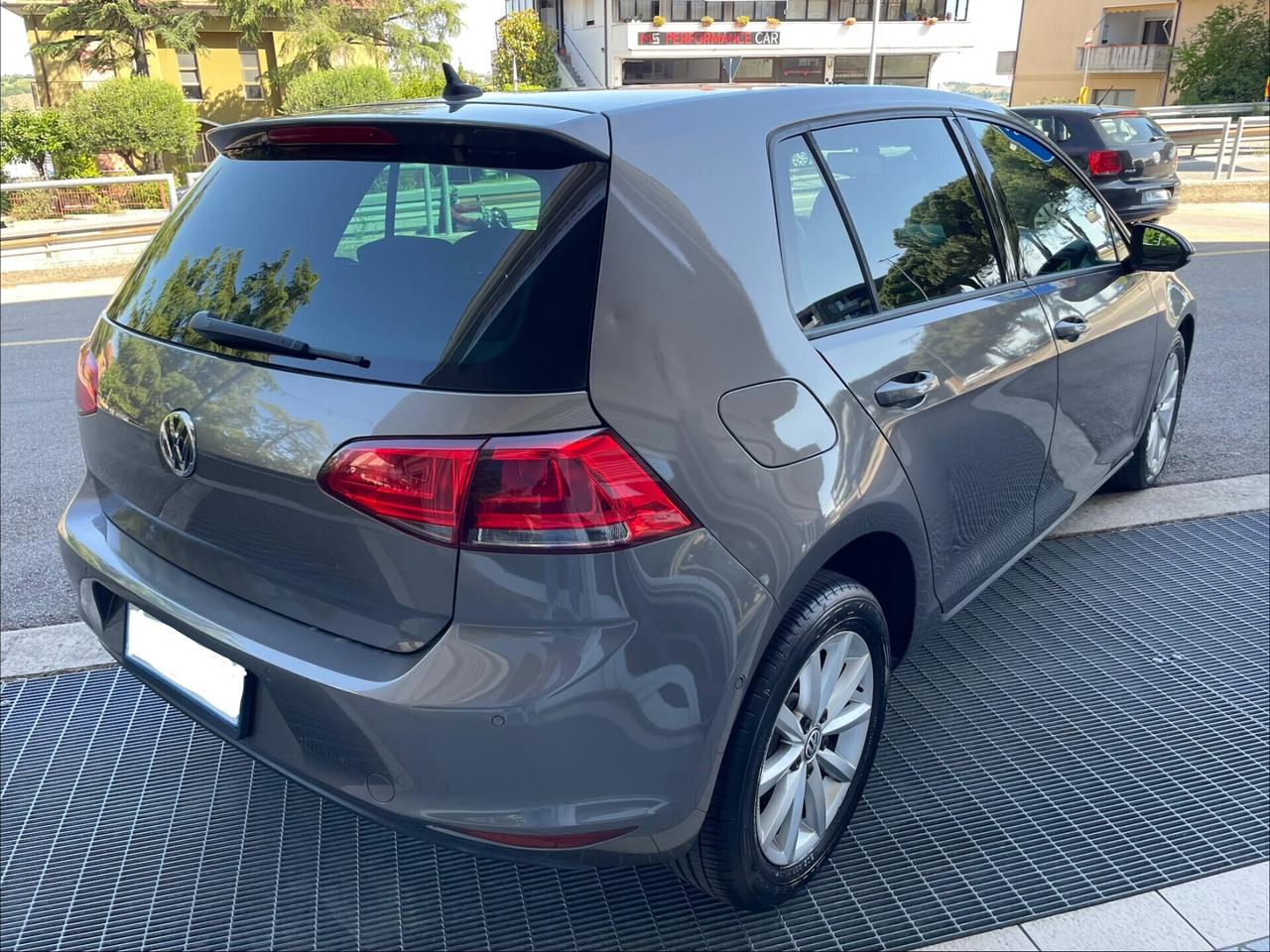 VOLKSWAGEN GOLF 1.6 TDI 110 CV DSG 5P LOUNGE