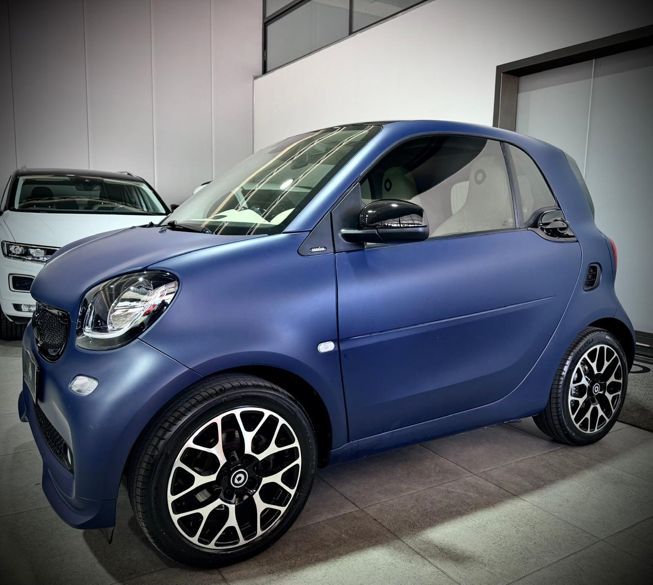 Smart Fortwo 1.0 70CV Twinamic GPL Customized