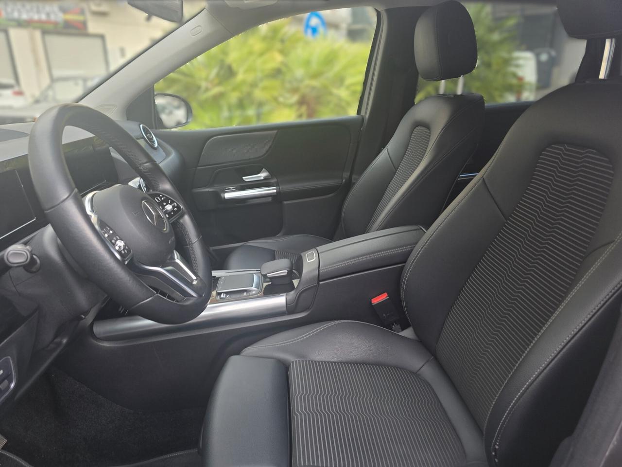 Mercedes-Benz B 180 D - 116CV
