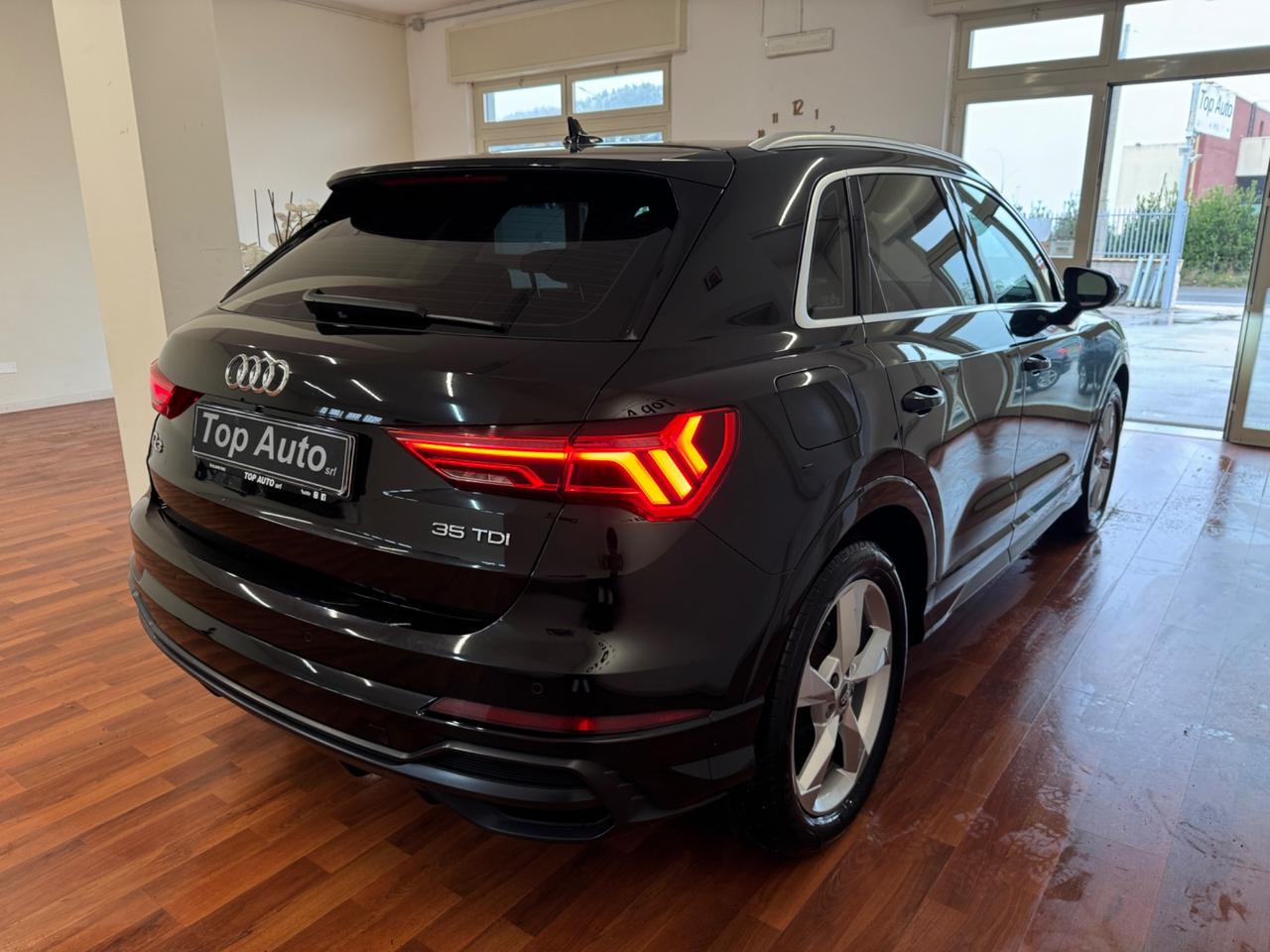 AUDI Q3 35 TDI S TRONIC S LINE EDITION / TETTO