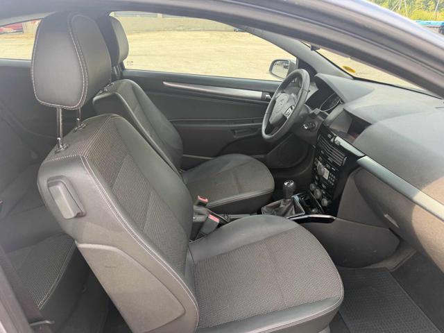 OPEL Astra 107,051km GTC 1.6 16V VVT 3p Cosmo Bellissima