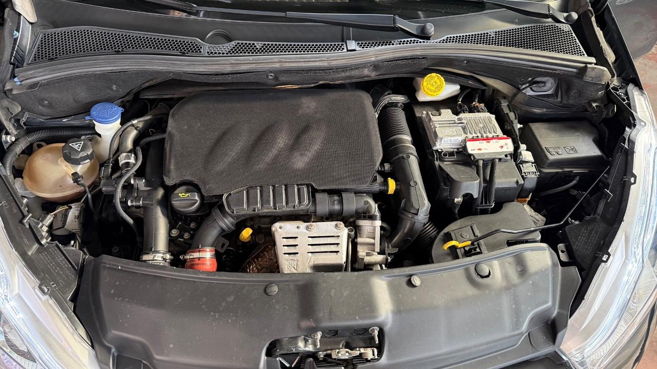 Peugeot 208 Turbo 110 AUTOMATICA GT Line