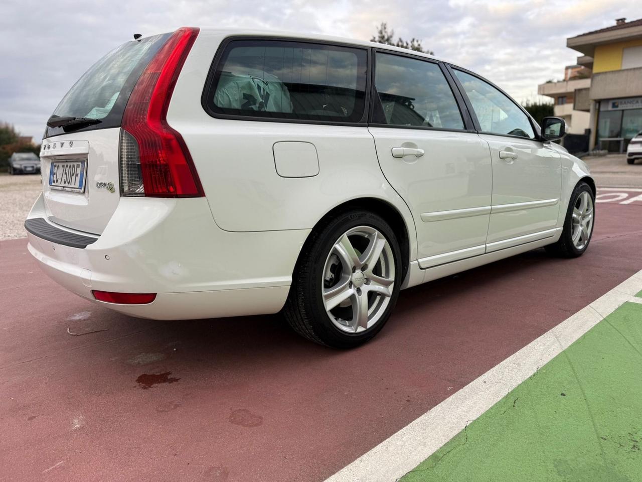 Volvo V50 DRIVe POLAR 1.6 d KM 228.000