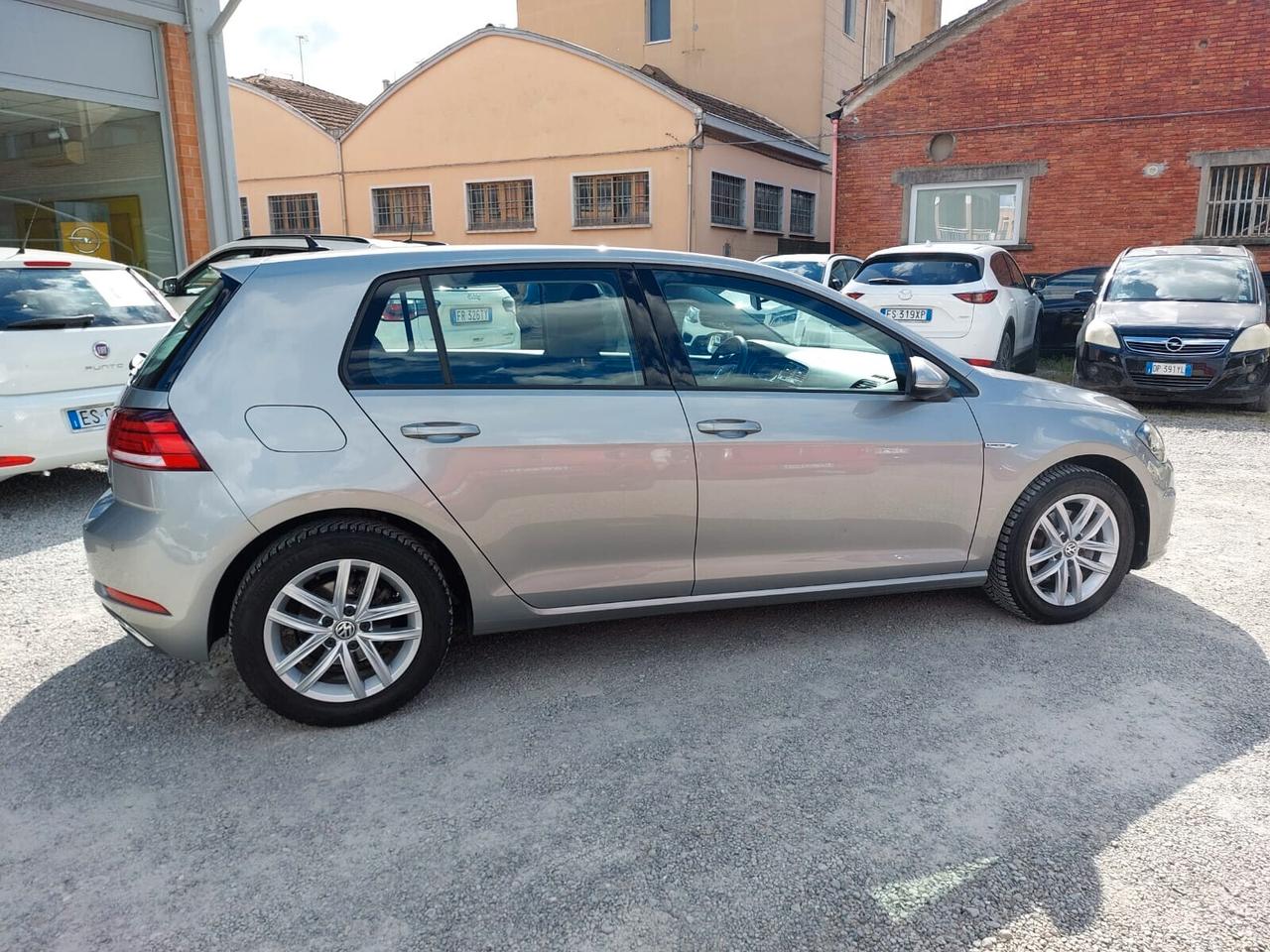 Volkswagen Golf 1.5 TGI DSG 5p. Executive BlueMotion Technology