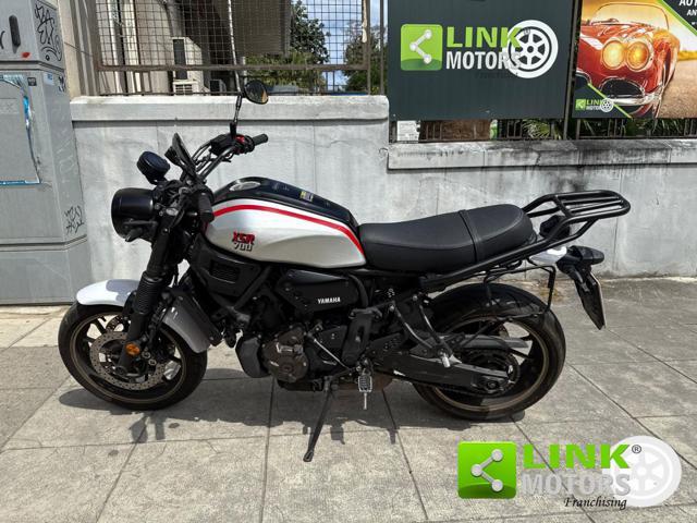 YAMAHA XSR 700 TRIBUTE
