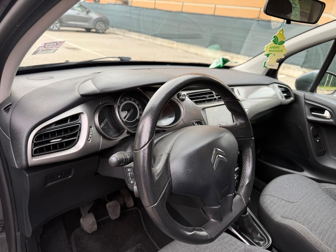 Citroen C3 1.2 - NEOPATENTATI - 12 MESI DI GARANZIA -