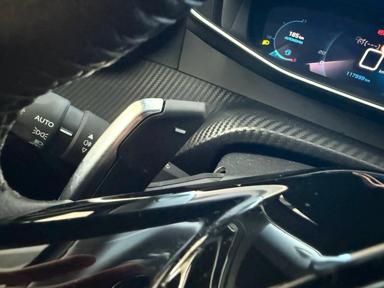 Peugeot 2008 BlueHDi 130 S&S EAT8 Allure Pack