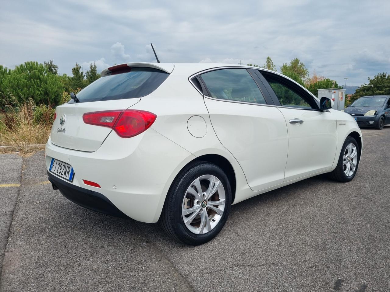 Alfa Romeo Giulietta 1.6 JTDm-2 105 CV Exclusive