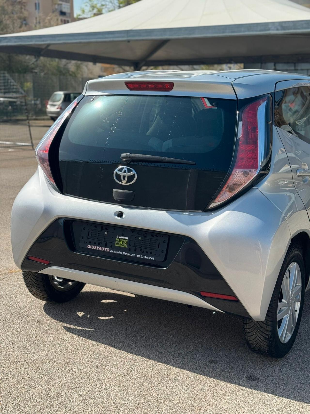 Toyota Aygo 1.0 VVT-i 69 CV 5 porte x-pure