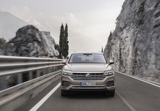 VOLKSWAGEN Touareg III 2018 - Touareg 3.0 V6 tdi Advanced 231cv tiptron