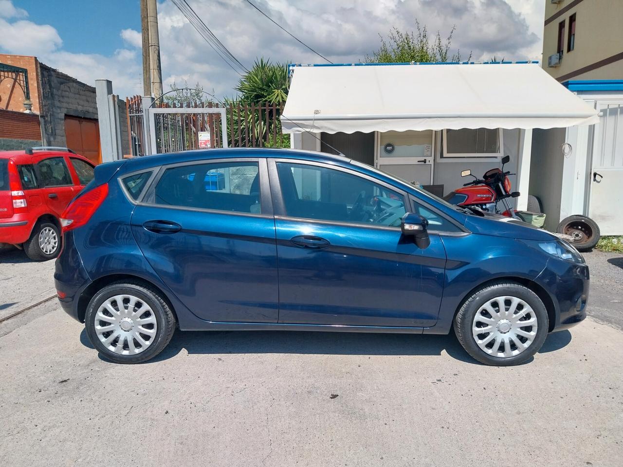 FORD FIESTA 1.4 DIESEL 68 CV UNICOPROPRIETARIO 2011