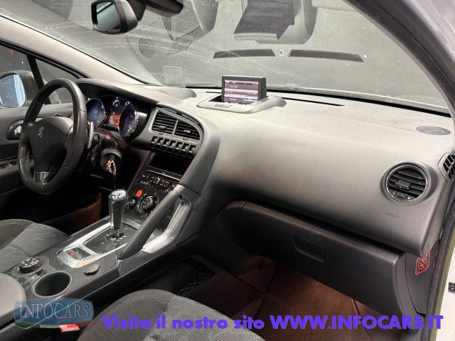 PEUGEOT 3008 1.6 e-HDi 112CV Autom.