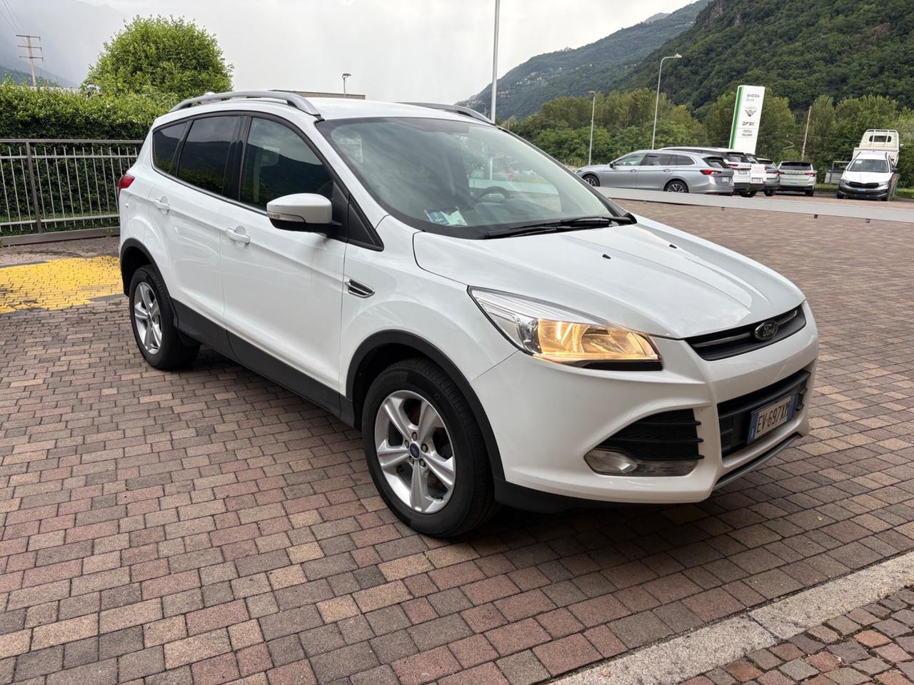 Ford Kuga 2.0 TDCI 140 CV 4WD Titanium