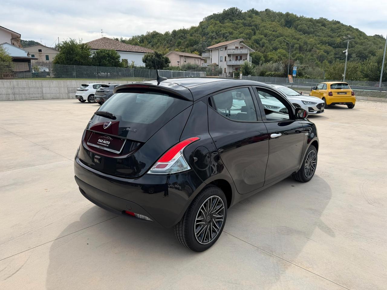 Lancia Ypsilon 1.0 FireFly 5 porte S&S Hybrid Gold