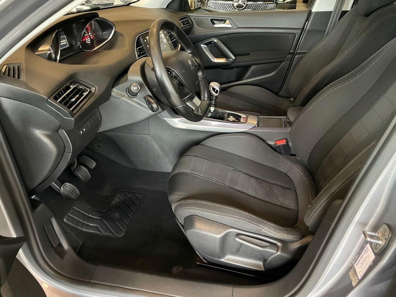 Peugeot 308 BlueHDi 120 S&S SW Active