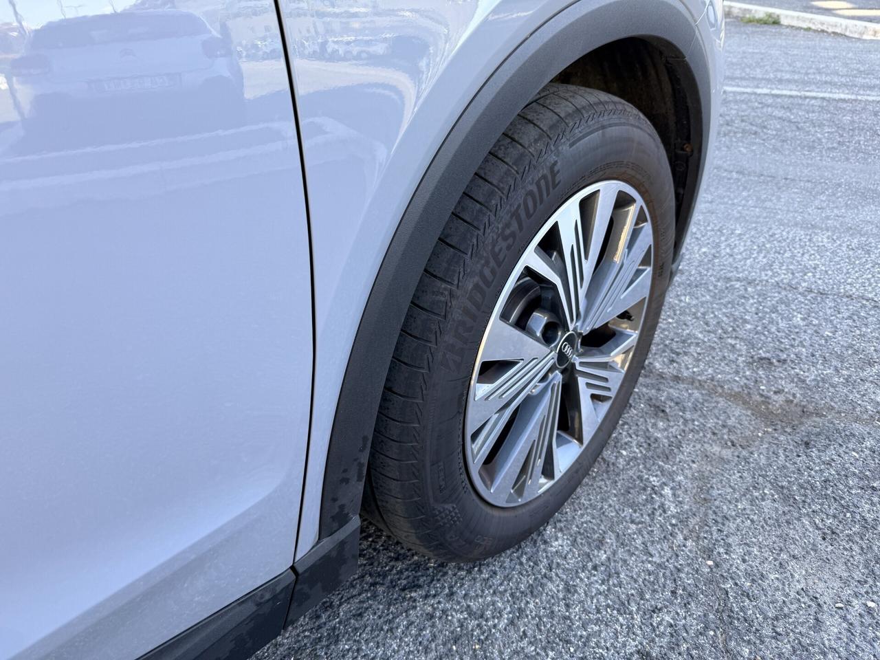 Audi Q4 35 Sportback e-tron 170cv