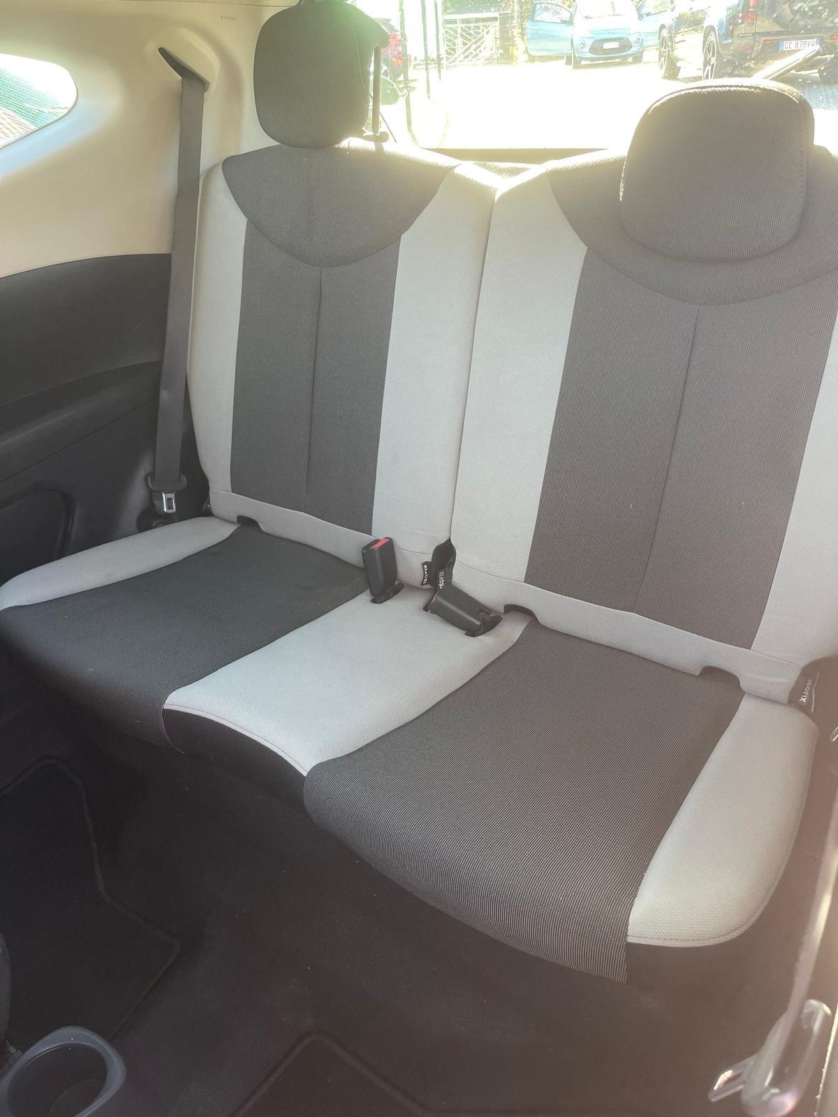 Toyota Aygo 1.0 VVT-i 69 CV 3 porte x-clusiv