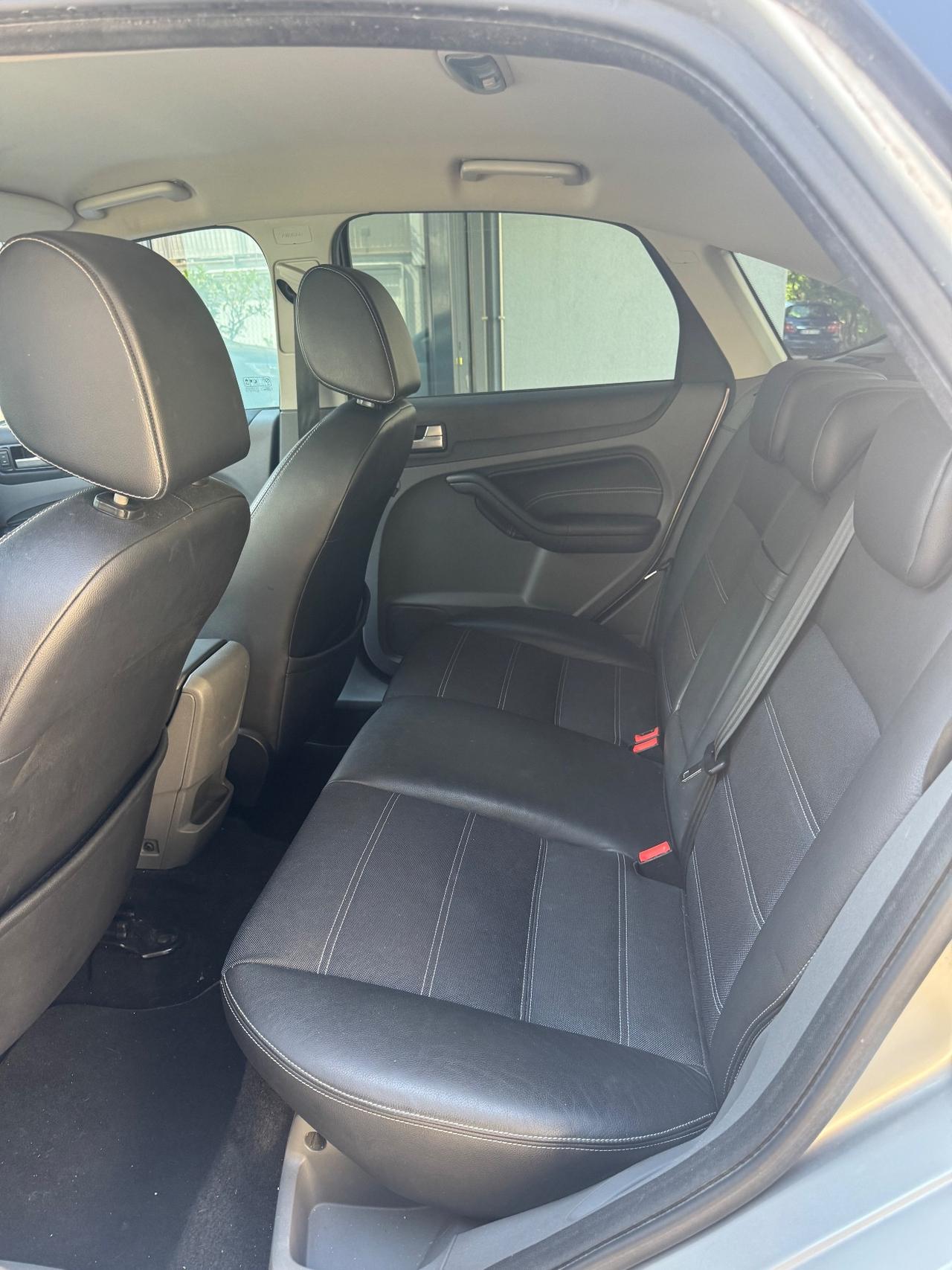 Ford Focus 1.6 TDCi (110CV) 5p. Tit. DPF