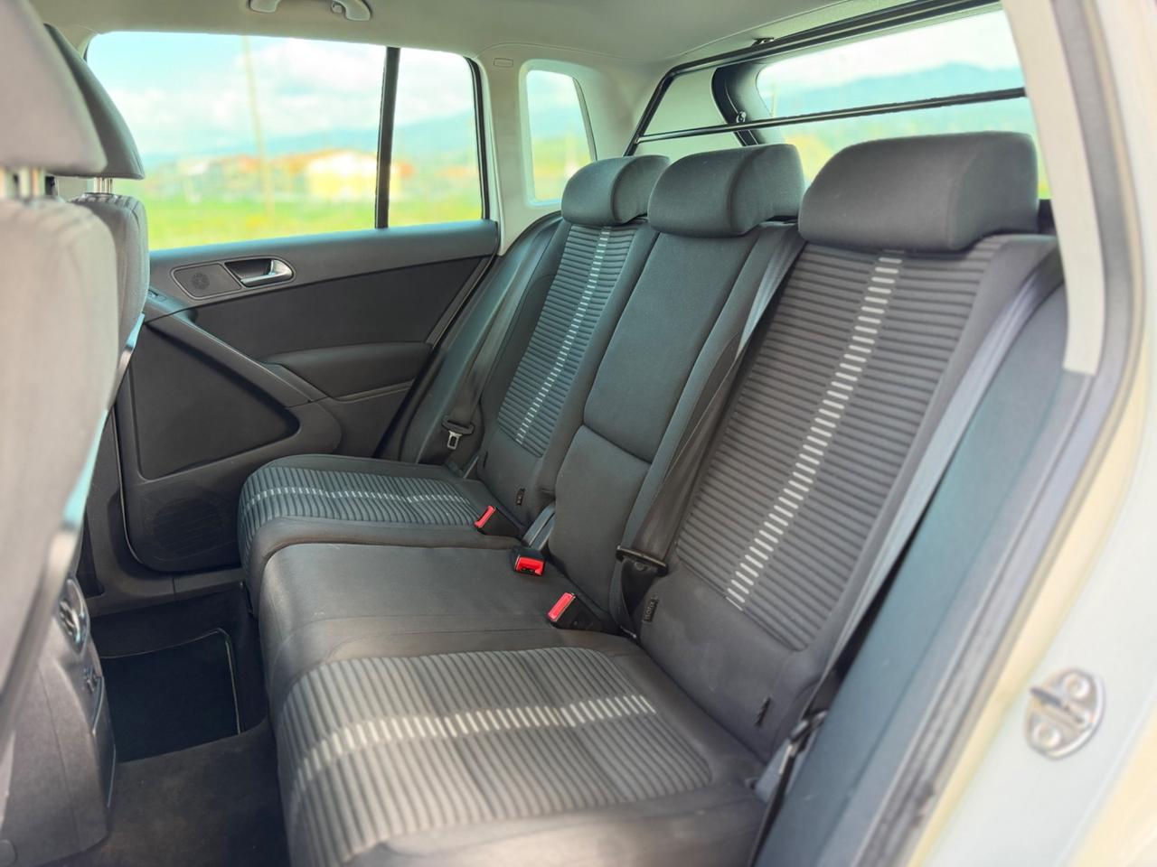 Volkswagen Tiguan 2.0 TDI DPF 4MOTION DSG Sport & Style