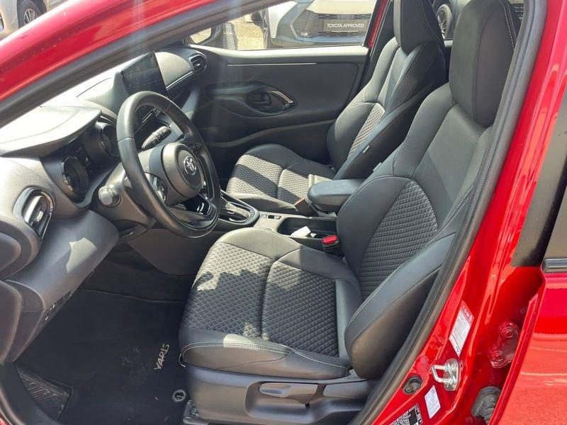 Toyota Yaris Hybrid Lounge MY22