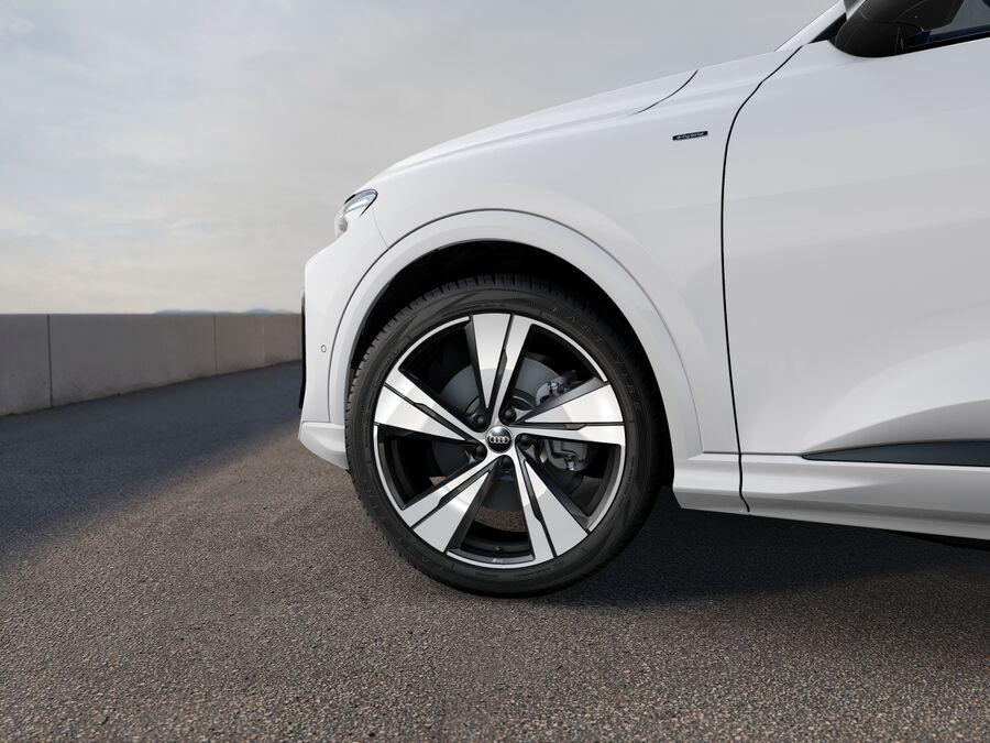 AUDI Audi Q5 Sportback S line edition e-hybrid quattro 220 kW S tronic