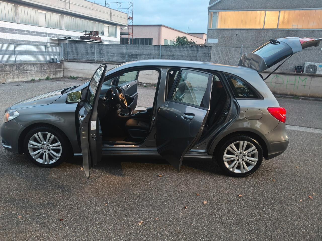 Mercedes B 180 CDI 14 SOLO 132.000 KM