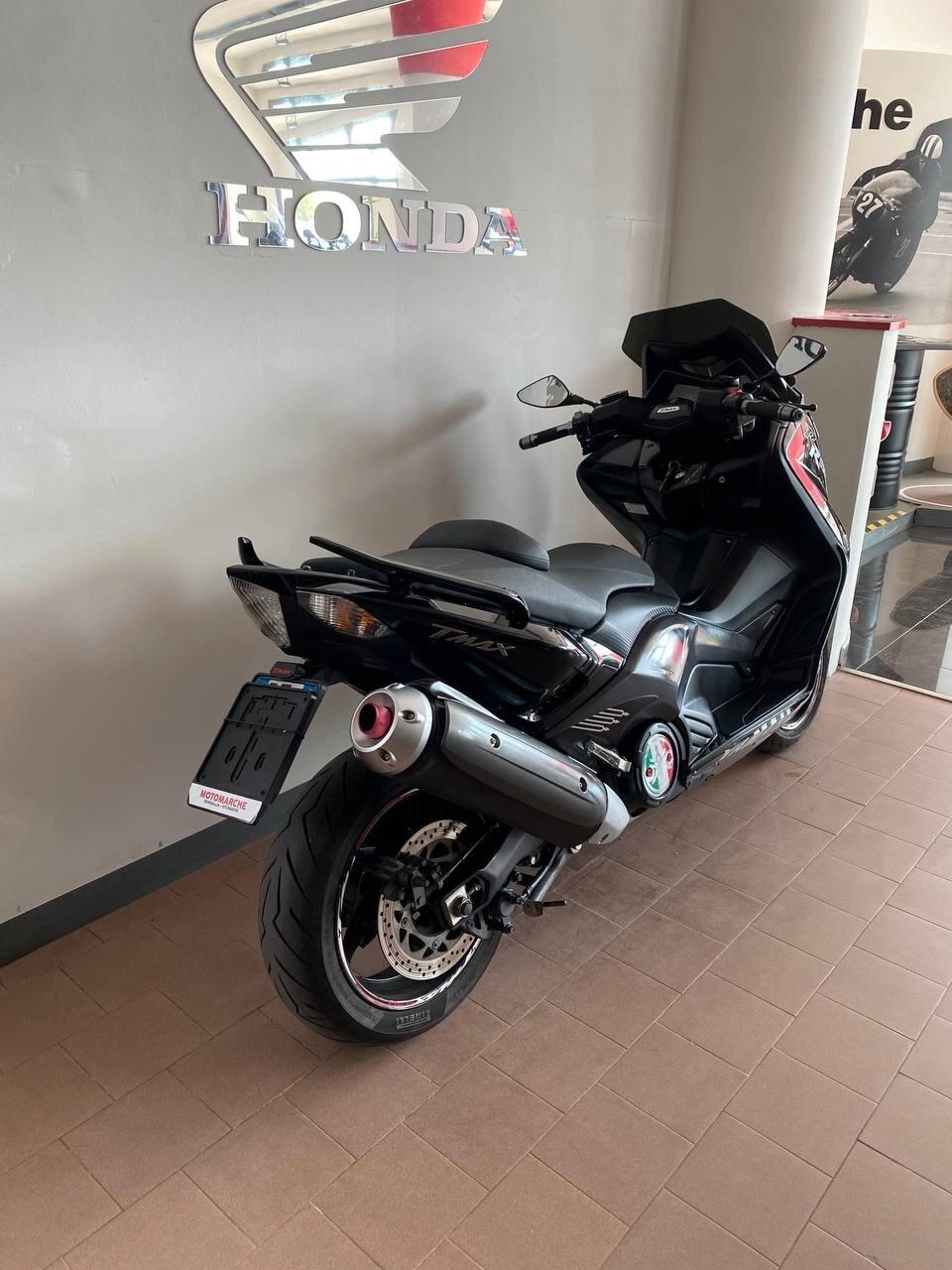 Yamaha T Max 530