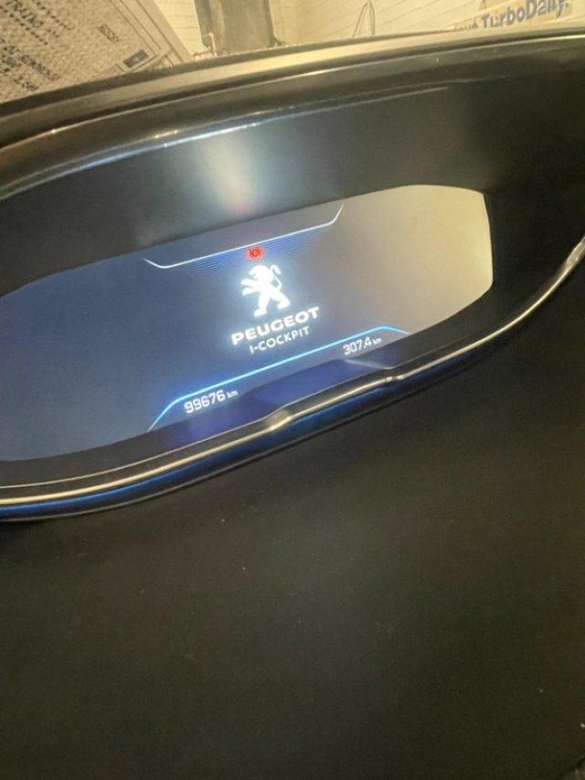 PEUGEOT 5008 BlueHDi 130 S&S Allure