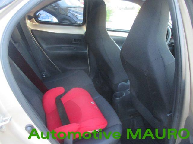 TOYOTA Aygo X 1.0 VVT-i 72 CV 5 porte Lounge S-CVT