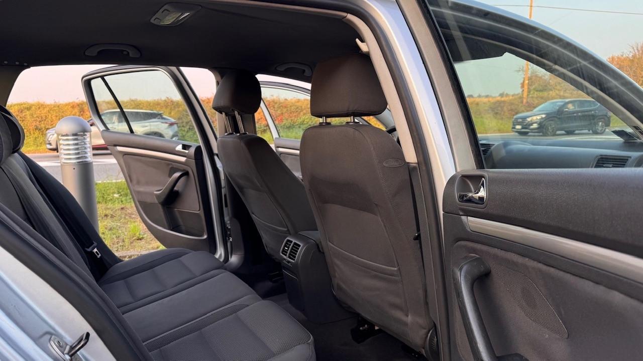 Volkswagen Golf 2.0 16V TDI 5p. Comfortline