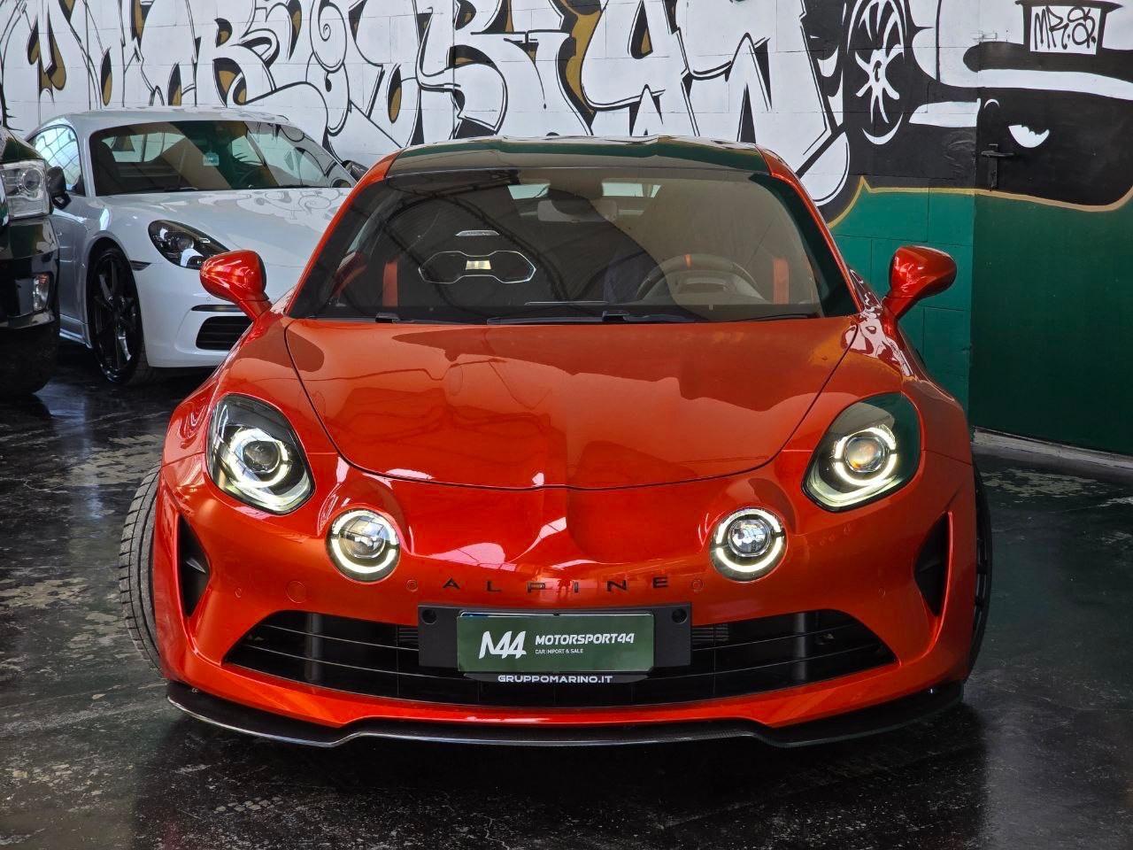 Alpine A110 S Orange, Carbonio