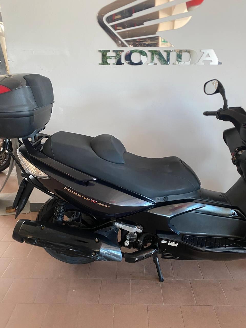 Kymco Xciting 300i r