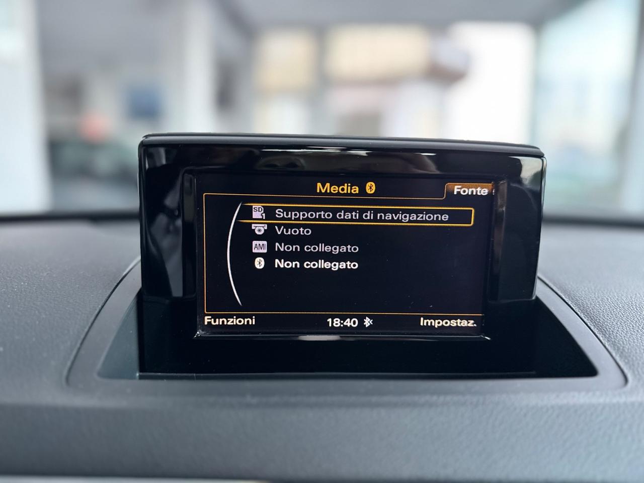 Audi Q3 2.0 TDI 140cv S-LINE LED NAVI 100.000km