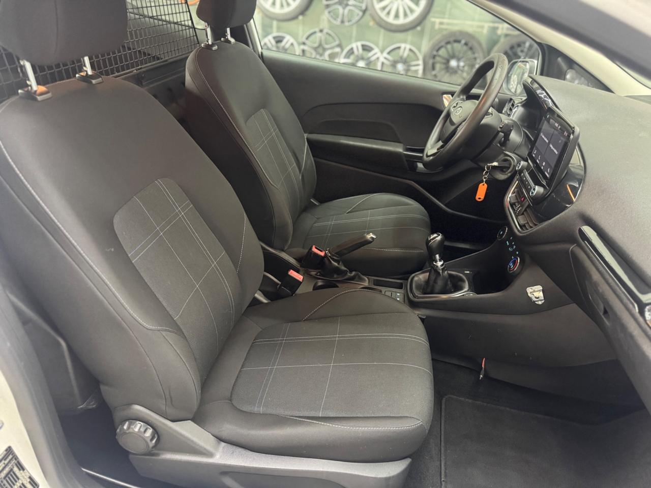 Ford Fiesta 1.5 TDCi 85 CV 3 porte Autocarro