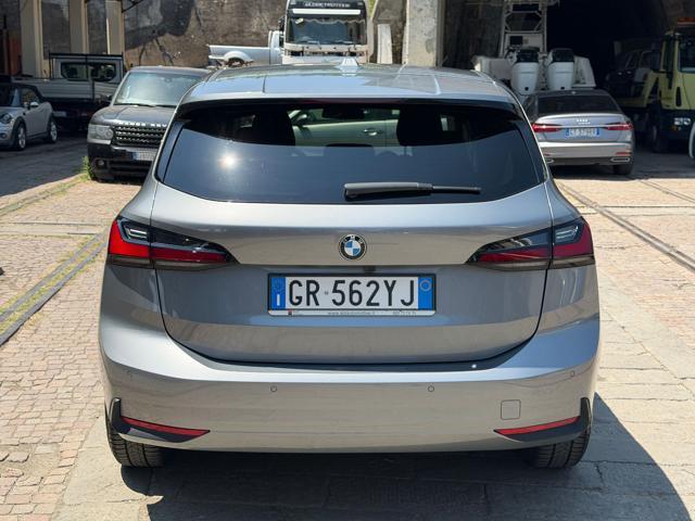 BMW 220 i 48V Active Tourer