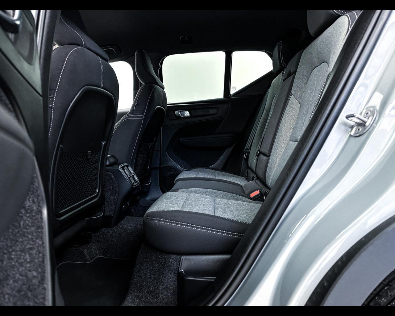 VOLVO XC40 (2017-->) - XC40 B3 automatico Core