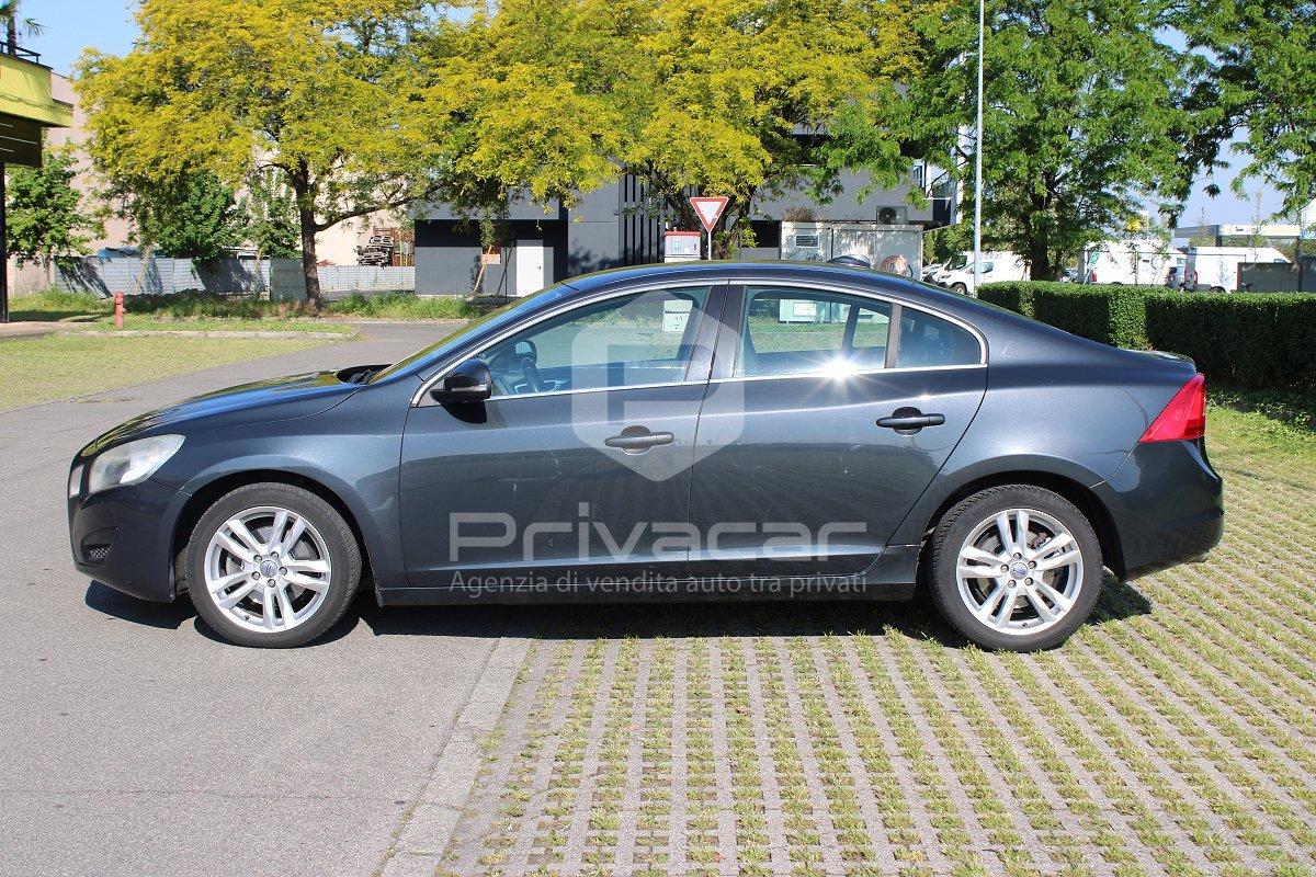 VOLVO S60 D3 Geartronic Momentum