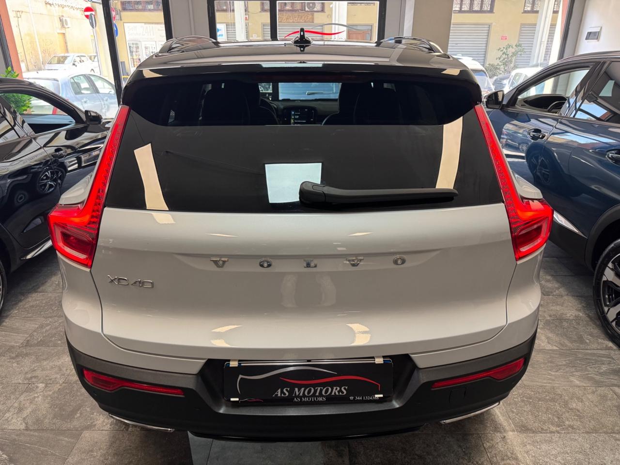 Volvo XC40 D3 2.0 150 Cv R-design Finanziabile