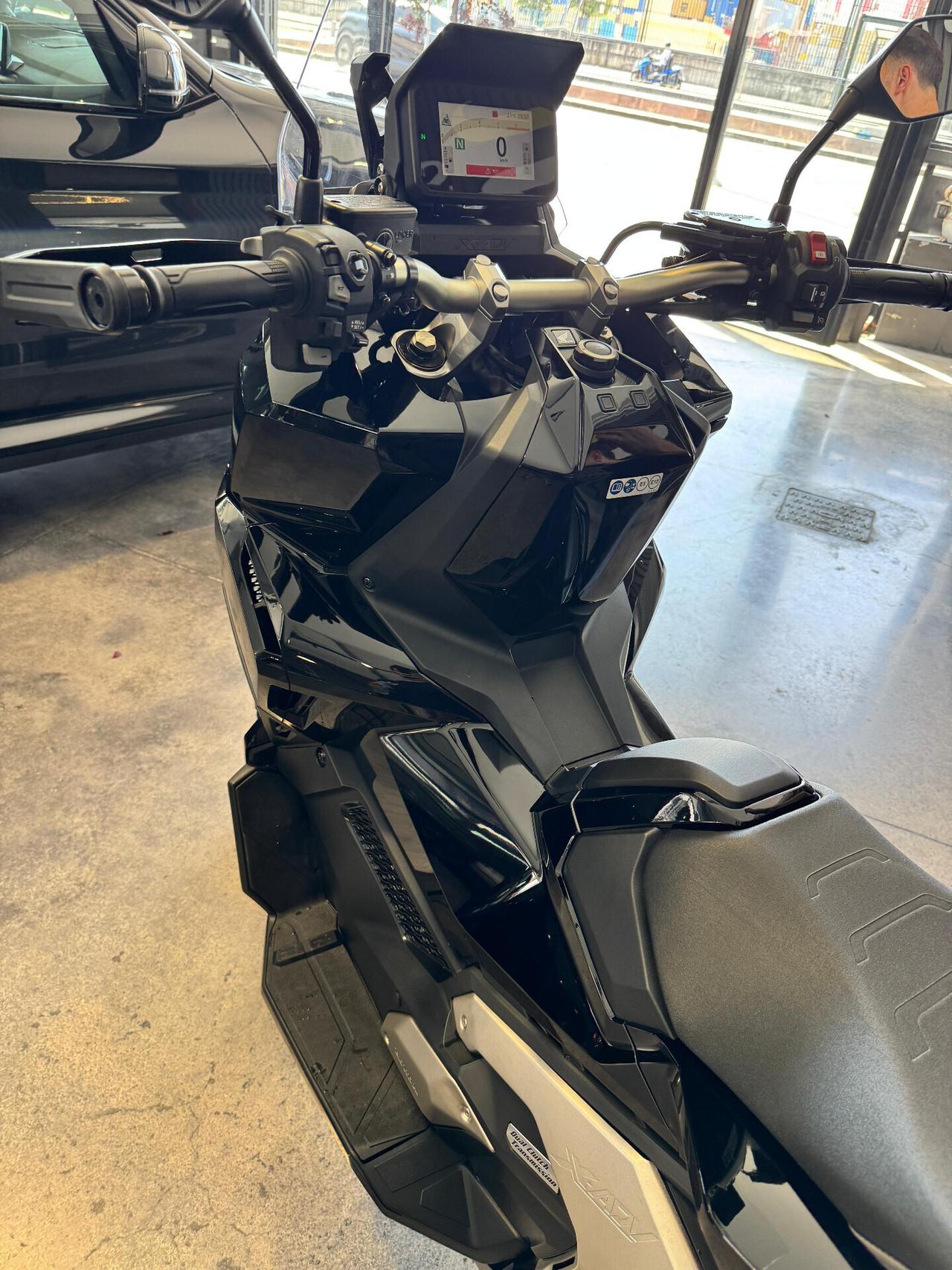 Honda X-ADV 750 2025