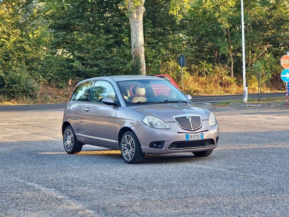 Lancia Ypsilon 1.2 Argento 60CV E4 2009 Benzina NEO